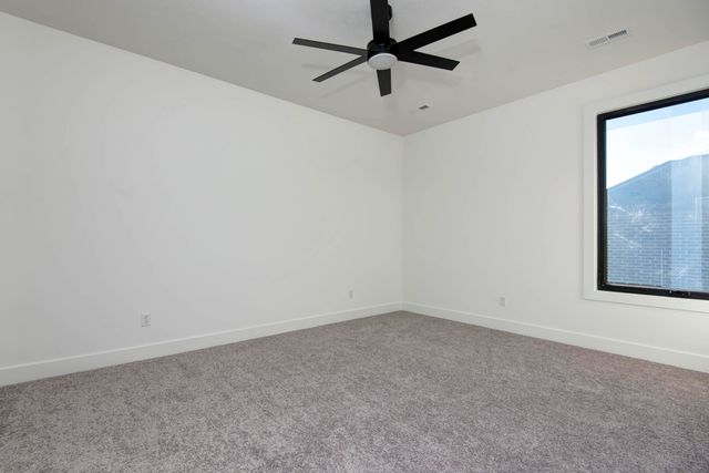 6006 S Holland Avenue, Springfield, MO 65810