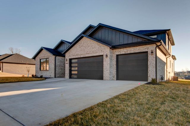 6006 S Holland Avenue, Springfield, MO 65810