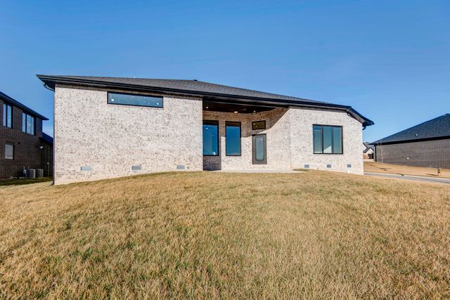 6006 S Holland Avenue, Springfield, MO 65810