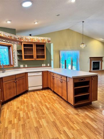 945 Cambridge Court, Altoona, WI 54720