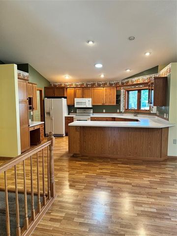 945 Cambridge Court, Altoona, WI 54720
