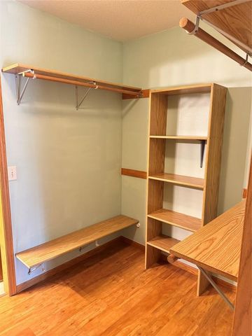 945 Cambridge Court, Altoona, WI 54720