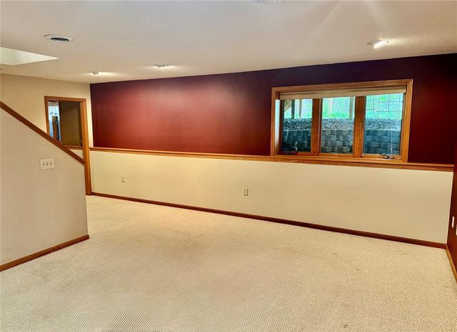 945 Cambridge Court, Altoona, WI 54720