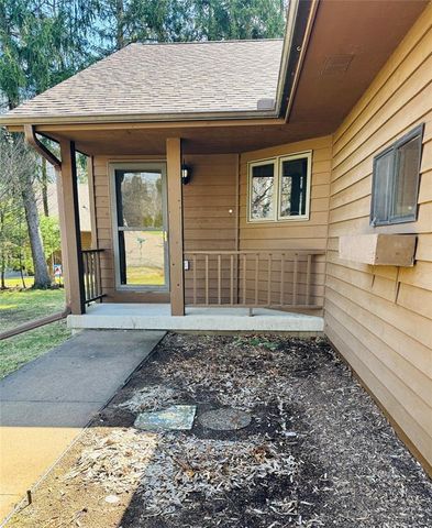 945 Cambridge Court, Altoona, WI 54720