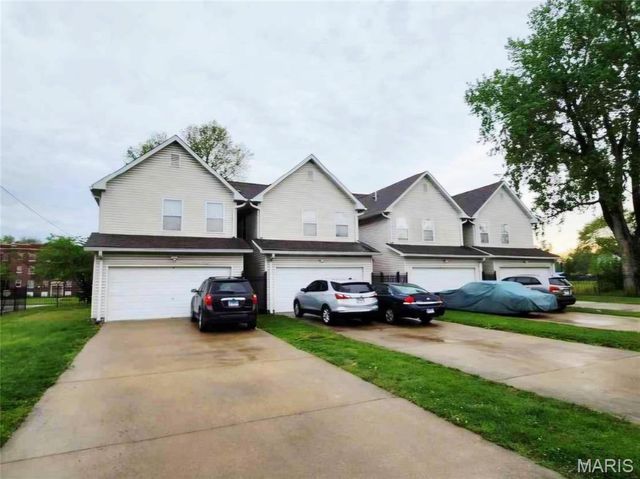 1367 Pennsylvania Avenue, East St Louis, IL 62205