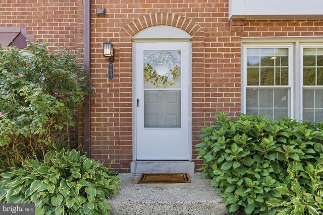 5603 INDEPENDENCE CIR, Alexandria, VA 22312