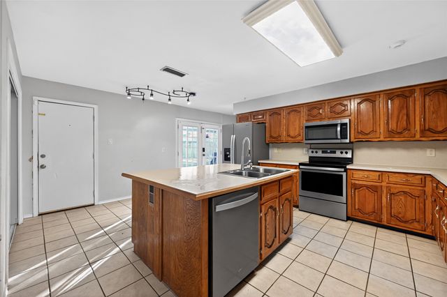 2704 Parkhaven Drive, Plano, TX 75075