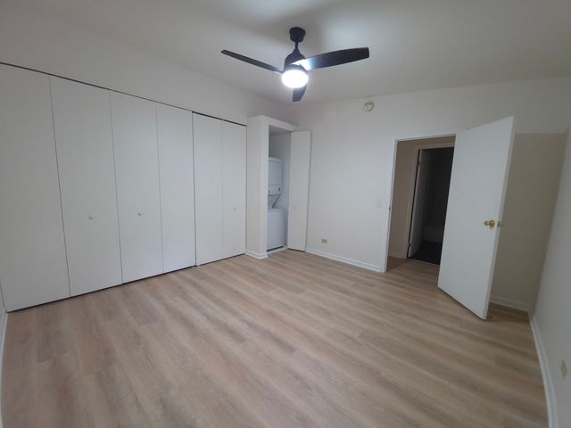 6008 Forest View Road 3C, Lisle, IL 60532