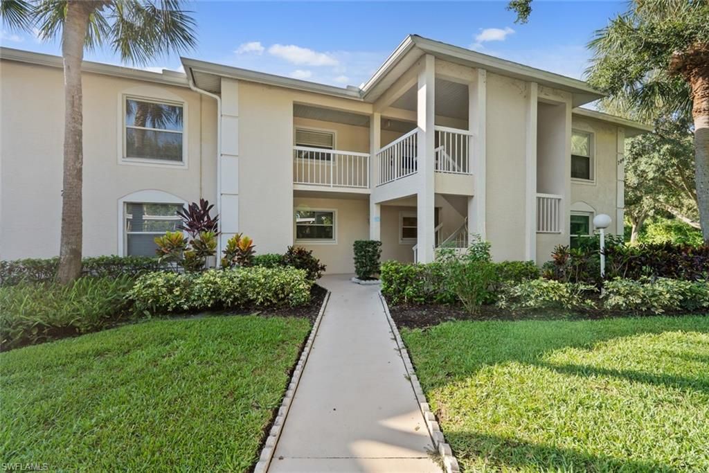 784 Landover CIR 104, NAPLES, FL 34104 — photo 2