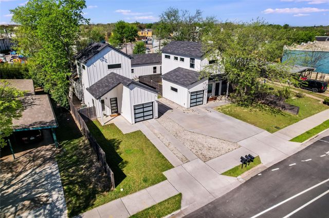 1209 E Saint Johns Ave A, Austin, TX 78752