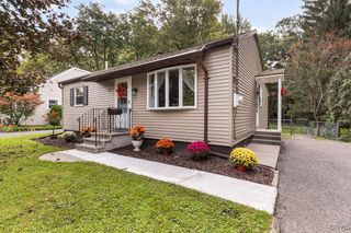 39 Brooks Place, Lysander, NY 13027