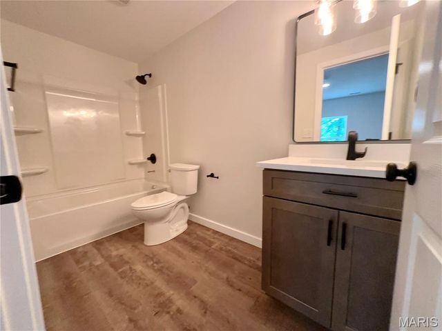 144 Jabin Farm Road, Wright City, MO 63390