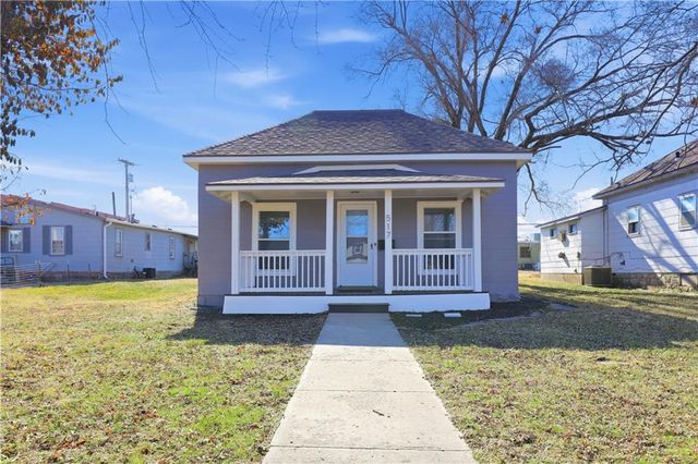 517 Parker Avenue, Osawatomie, KS 66064