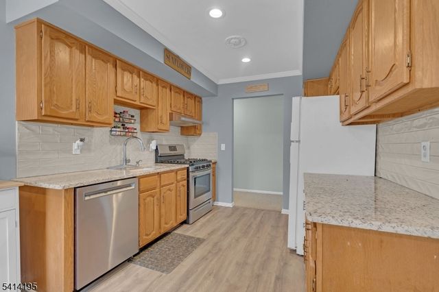 105 Newark Pompton Tpke 21, Pequannock Twp., NJ 07440