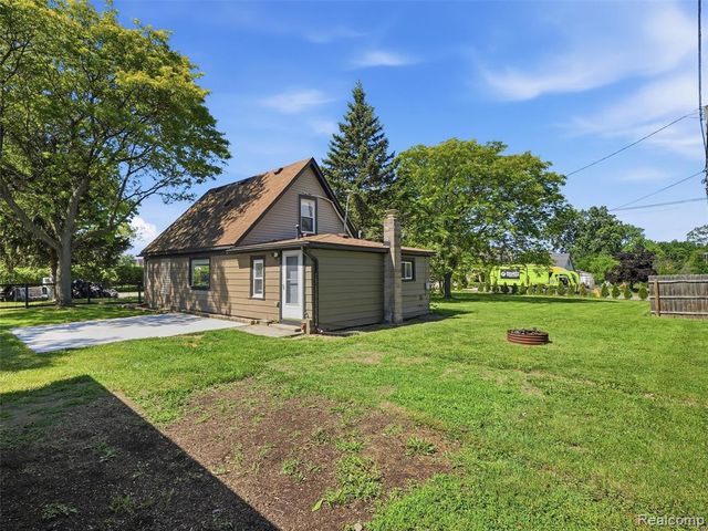 16853 Helen Street, Southgate, MI 48195