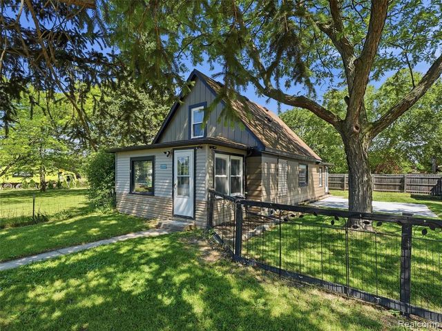 16853 Helen Street, Southgate, MI 48195