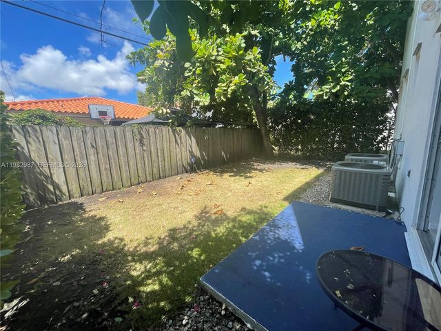 3421 SW 25th St 01, Miami, FL 33133