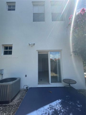 3421 SW 25th St 01, Miami, FL 33133