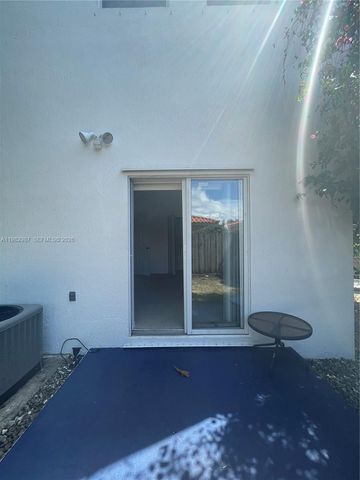 3421 SW 25th St 01, Miami, FL 33133