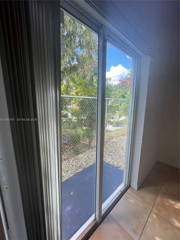 3421 SW 25th St 01, Miami, FL 33133