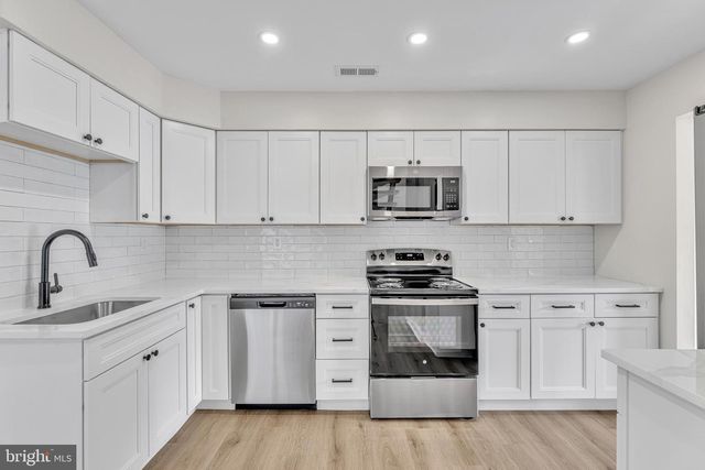 1228 CHANTICLEER, Cherry Hill, NJ 08003