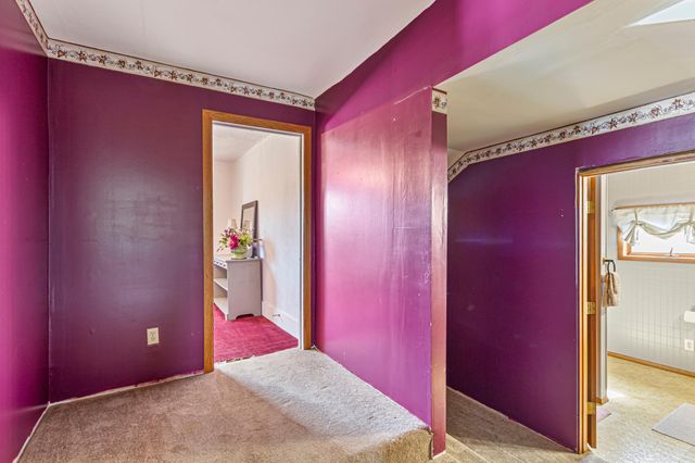 240 Rice Street N, Kasota, MN 56050