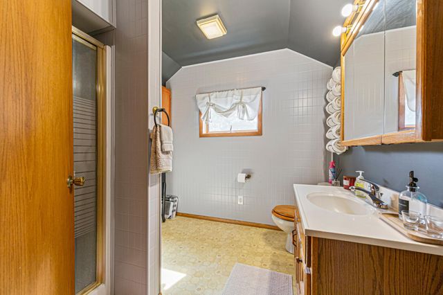 240 Rice Street N, Kasota, MN 56050