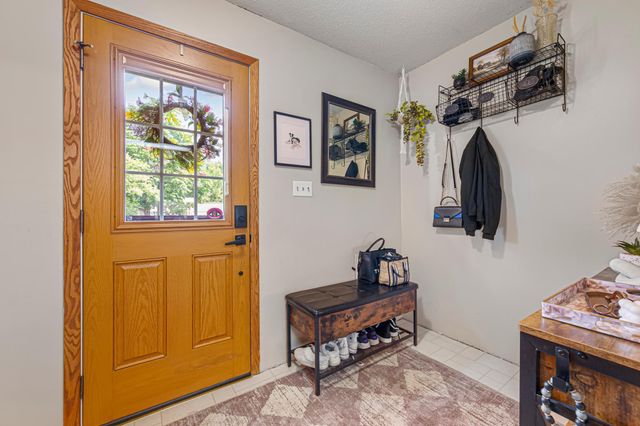 240 Rice Street N, Kasota, MN 56050