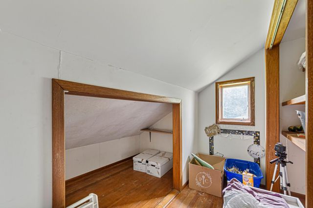 240 Rice Street N, Kasota, MN 56050