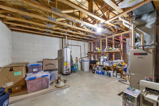 240 Rice Street N, Kasota, MN 56050