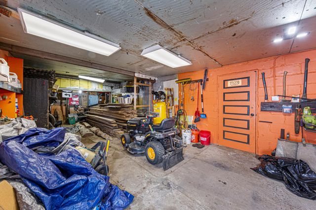 240 Rice Street N, Kasota, MN 56050