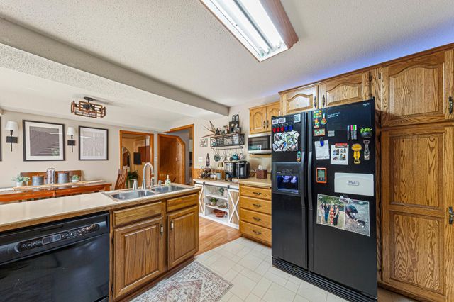 240 Rice Street N, Kasota, MN 56050