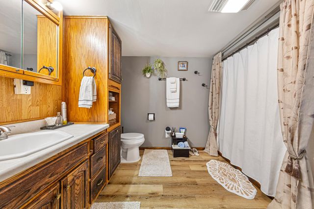 240 Rice Street N, Kasota, MN 56050