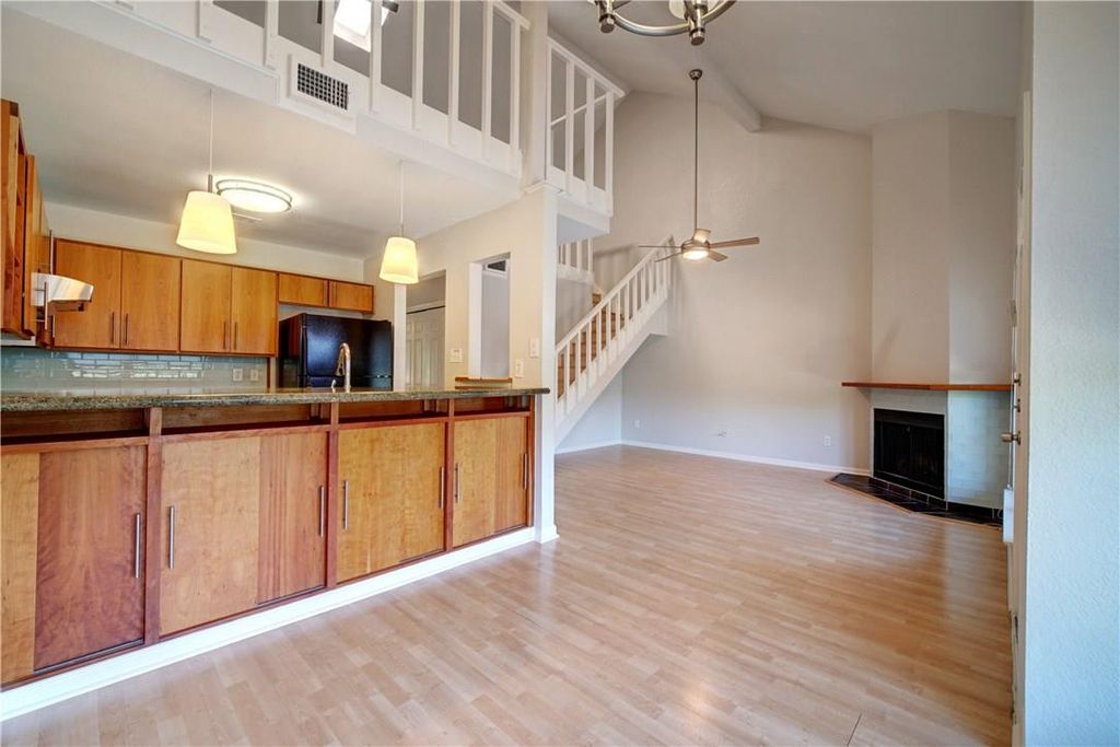 1610 Waterston Ave 10, Austin, TX 78703