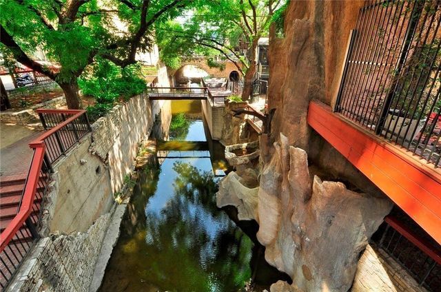 507 Sabine ST 1006, Austin, TX 78701