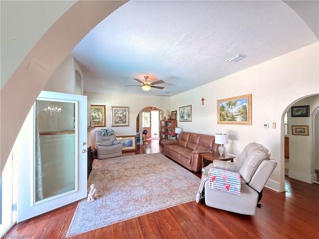 316 Royal Palm Park RD, Fort Myers, FL 33905