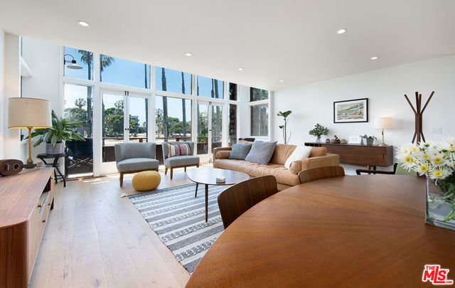 6623 Esplanade, Playa Del Rey, CA 90293