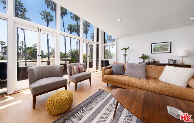 6623 Esplanade, Playa Del Rey, CA 90293