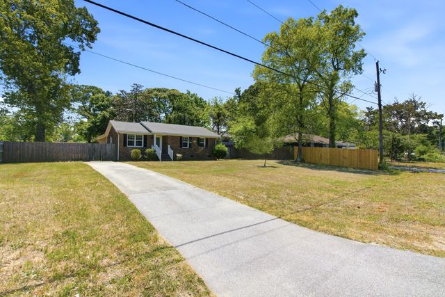 3627 Marginal Road, Mount Pleasant, SC 29466