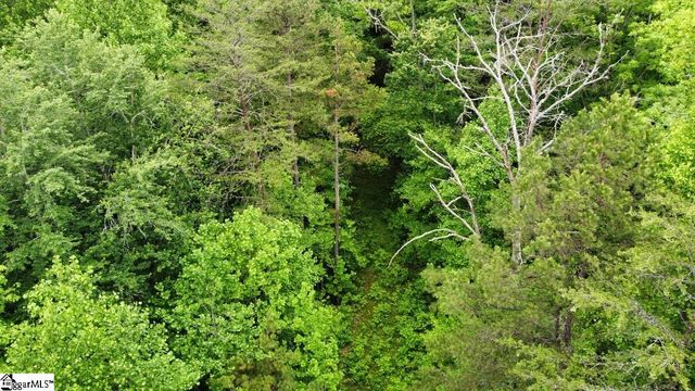 5 Queensmoor Road, Travelers Rest, SC 29690