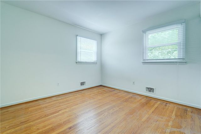 34 Sturbridge Lane, Pittsford, NY 14534