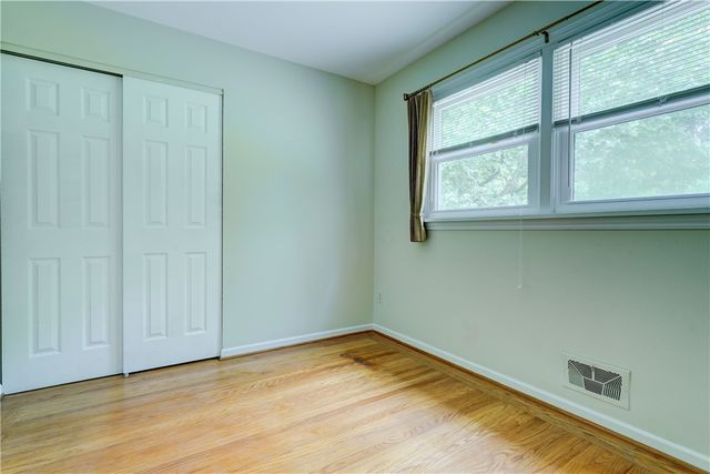 34 Sturbridge Lane, Pittsford, NY 14534