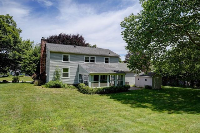 34 Sturbridge Lane, Pittsford, NY 14534