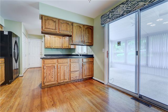 34 Sturbridge Lane, Pittsford, NY 14534