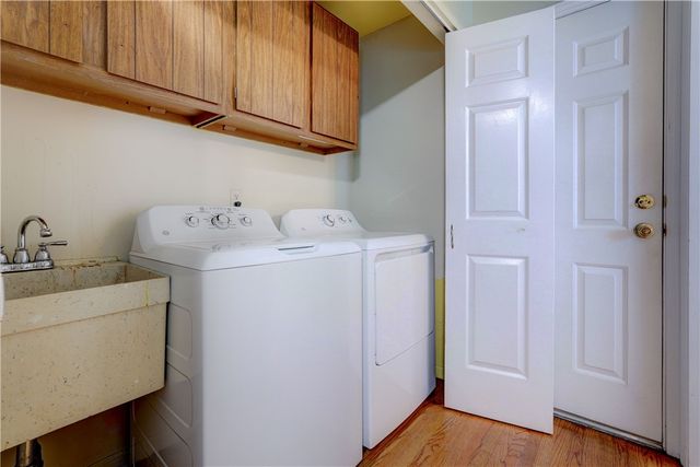 34 Sturbridge Lane, Pittsford, NY 14534