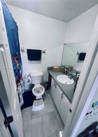 8851 NW 119th St 5221, Hialeah Gardens, FL 33018