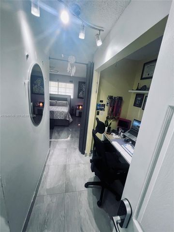 8851 NW 119th St 5221, Hialeah Gardens, FL 33018