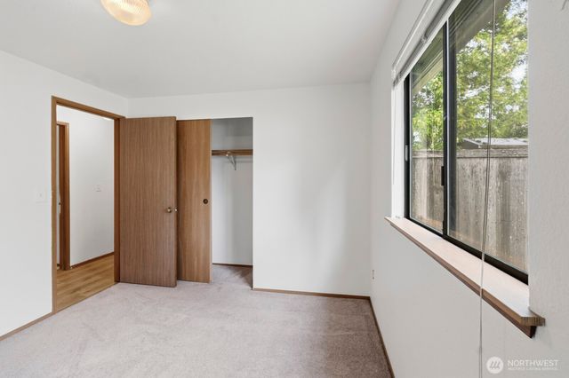 611 Phoenix Street NE, Olympia, WA 98506