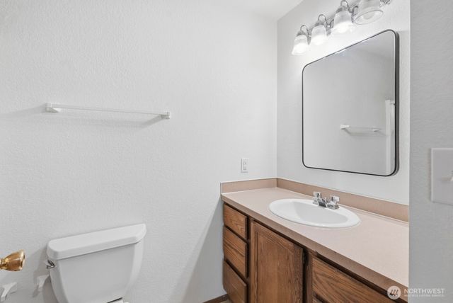 611 Phoenix Street NE, Olympia, WA 98506