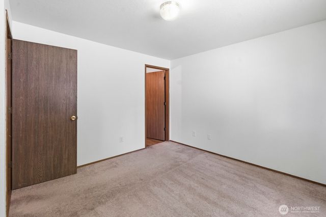 611 Phoenix Street NE, Olympia, WA 98506